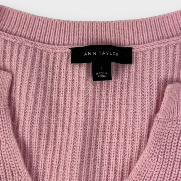 Ann Taylor Striped Balloon Sleeve Knit V-Neck Sweater Size Small - Picture 3 of 6